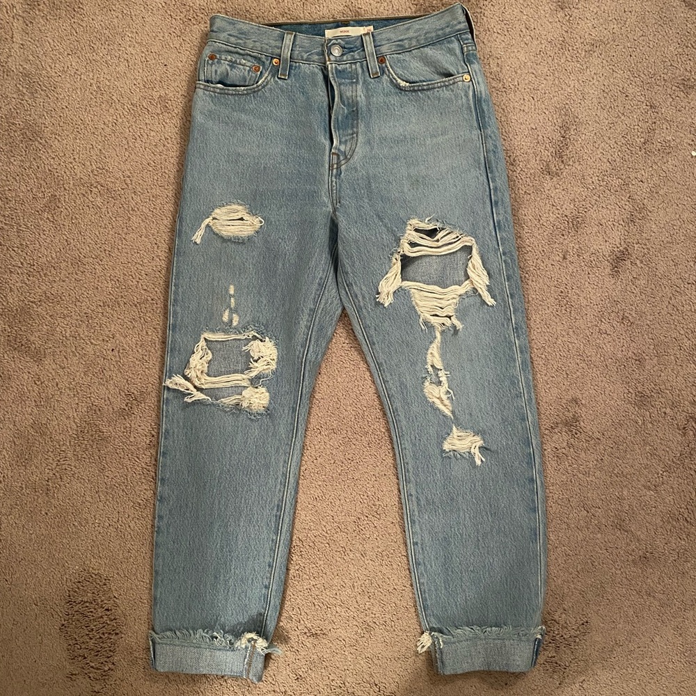 Levi Wedgie Ripped Jeans